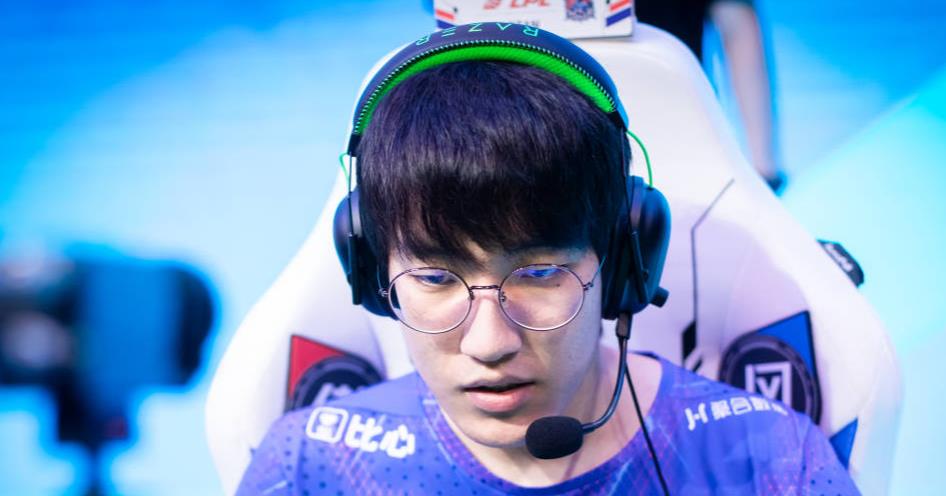 吴洪娜聊说育儿|RA被LNG打成人机，全程被LNG碾压，原来RA竟存在这么多问题