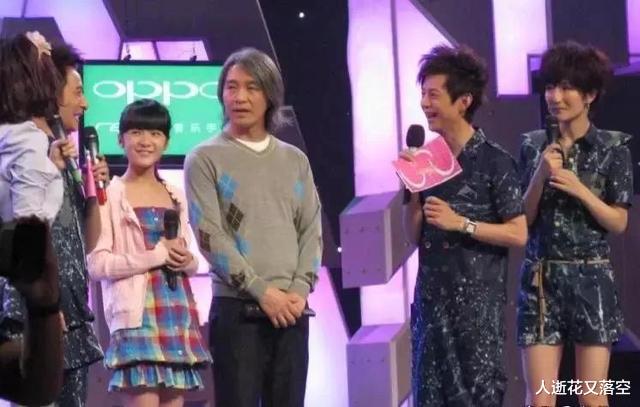 快乐大本营|一个?舞台 ?,五个人?,配上?一?席?幽默?的?台词,《快乐大本营》结束了它长达24年的传奇,可能这一公告将是永远。