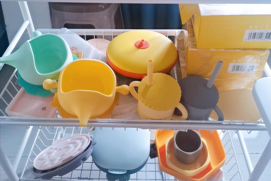 福林妈咪|硅胶餐具如何清洗？娃用了这么多年硅胶餐盘，我可太有心得了