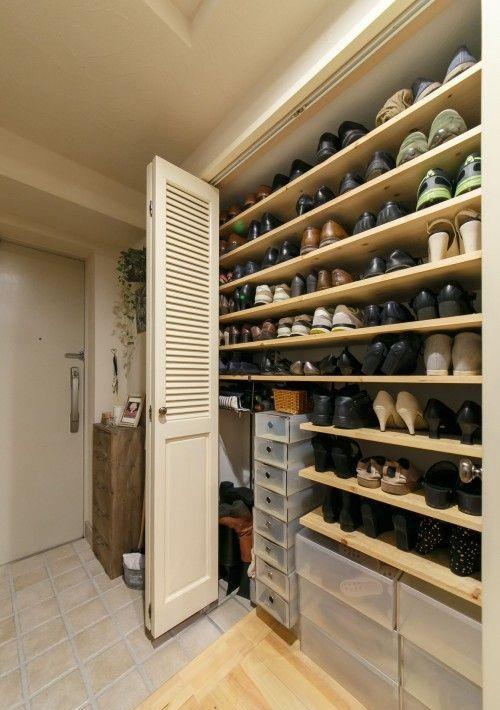 |小户型玄关的硬伤一次搞定,装个几十块钱的置物架,比柜子还好用