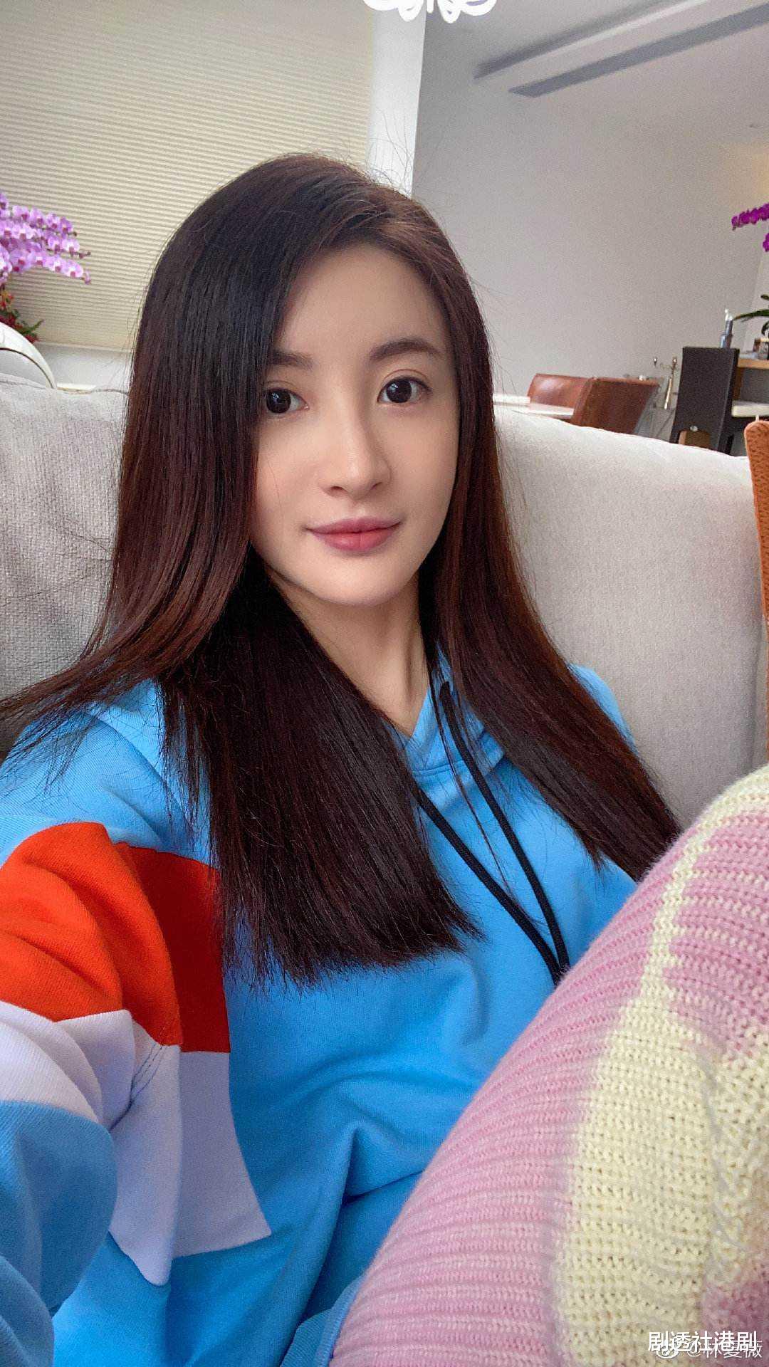 陈晓|TVB小花林夏薇封后遭群嘲,中戏同学陈晓发文护航,与网友掀骂战