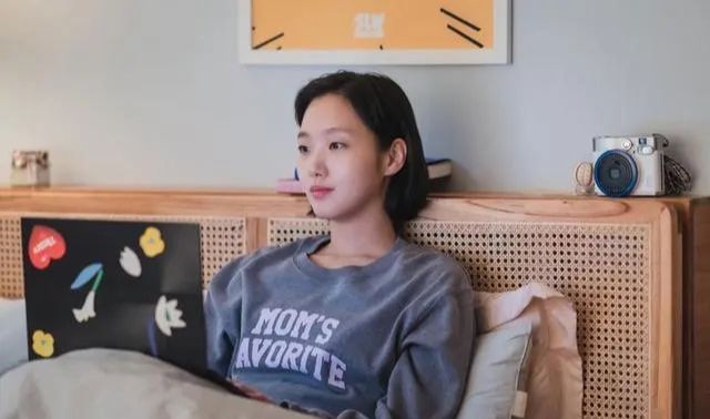 金高银|她的中文水平达10级,凭借“尺度片”得到认可,不惜为戏增重8斤