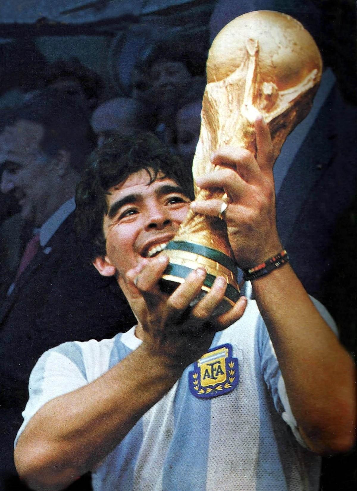 明乐说育儿|误判其实也可以感动世人！幸好“上帝之手”的那天还没有VAR！