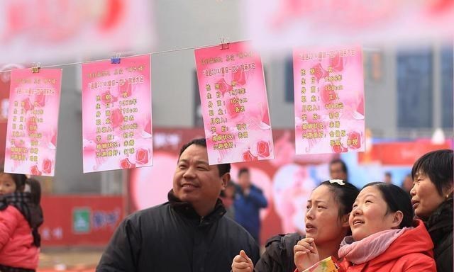 奶豆说育儿 2021深圳相亲鄙视链，年薪50万教师看不上，有车有房深二代看不上