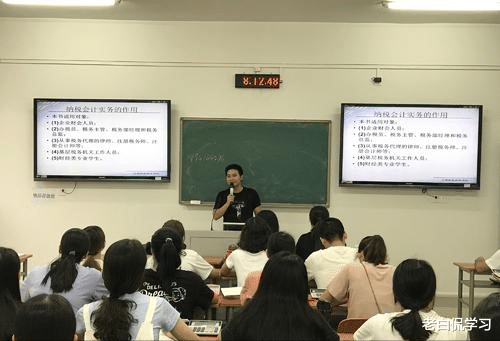 老白侃学习|家长直言，“不让孩子补课，老师就得796”，让众多老师沉默