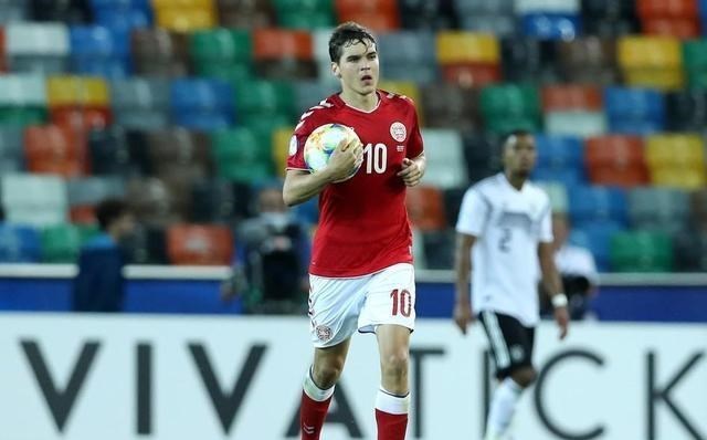 情感维护|中超争冠队夏窗捞大鱼,瞄准丹麦金靴射手,身价8千万天才中场