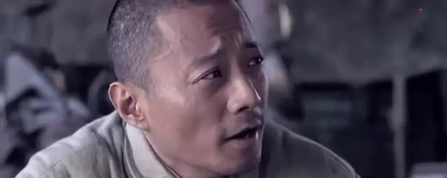 嘟小薯 邓超与张涵予电影中将谷子地和赵二斗的兄弟情演绎得真实、接地气