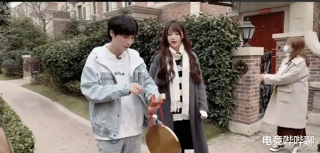 马超|琪琪和Gemini惊现ES俱乐部，队员睡到下午起，网友：煮饭阿姨会马超吗？