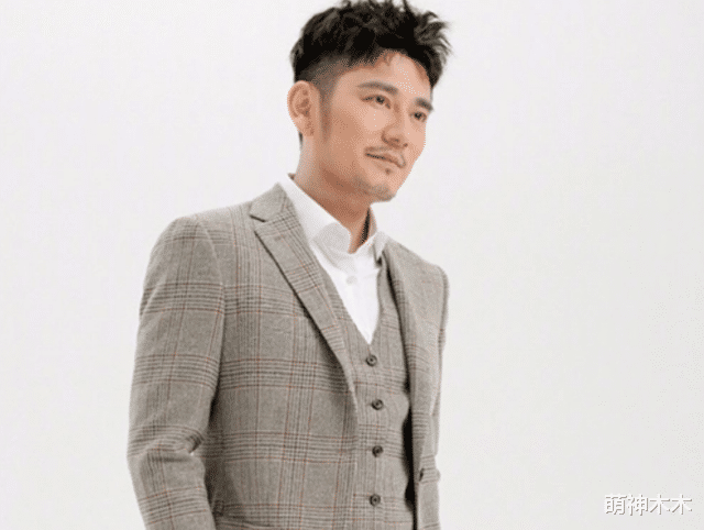 钱枫|钱枫性侵新进展！女方曝光视频，意识不清跪倒在地，被钱枫拽起身