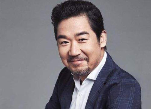 张国立|张国立工作凌到凌晨，发文却被骂太矫情，回应更是带有挑衅味道