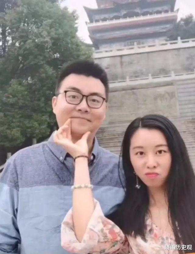 晓雨历史观 郭威离开郭父房产,乔迁新房时亲生父母来帮忙打扫,一家其乐融融