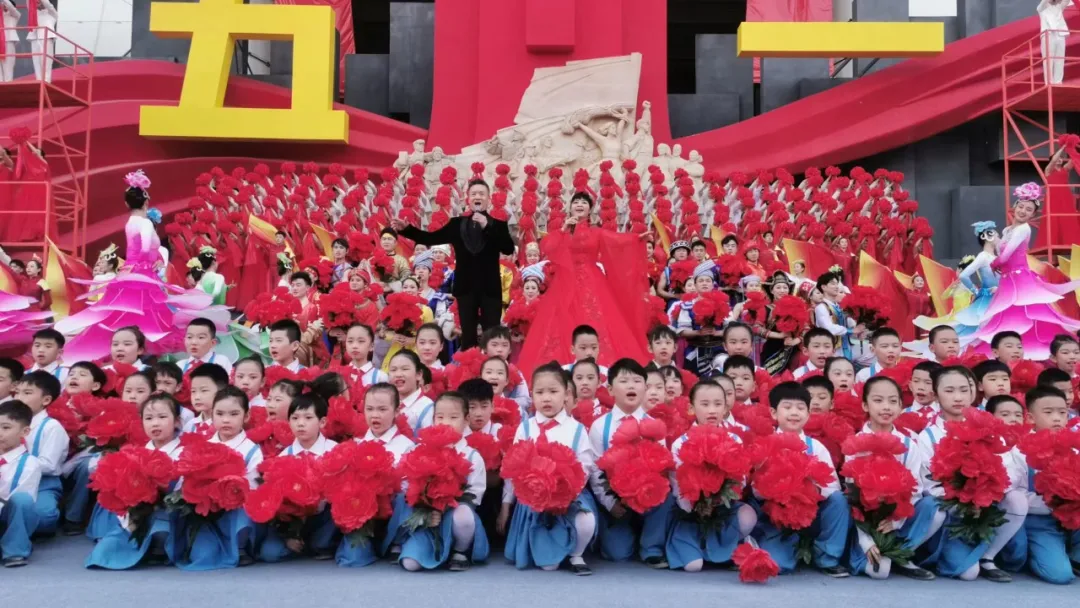 魅力学校 亦庄一小孩子荣登央视五一劳动节晚会