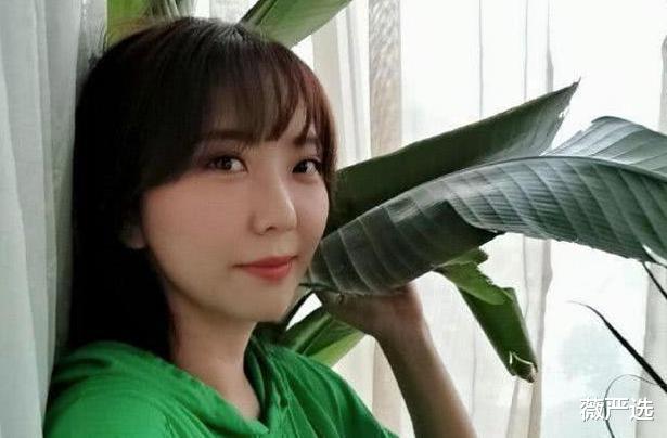 吴京 她曾靠男扮女装大火，被吴京当成妹妹疼爱，如今31岁美若“仙女”