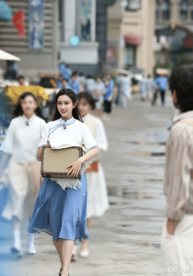 Angelababy|跑男成大型比美现场，杨颖姜贞羽孟子义宋祖儿，谁是最美的民国女神