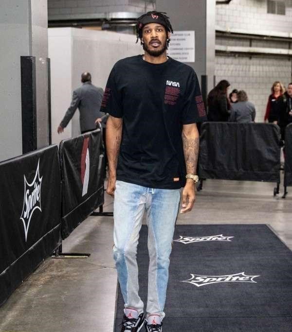 交易|官宣！交易正式达成！阿尔德里奇筹码出炉，湖人旧将成众矢之的