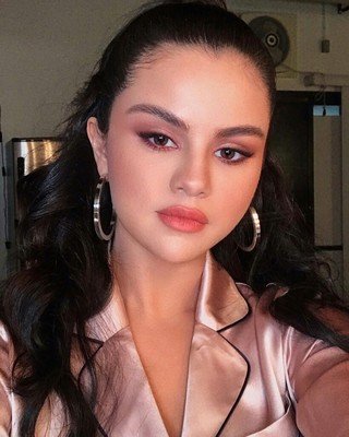 迪士尼公主|SelenaGomez：真正的迪士尼公主
