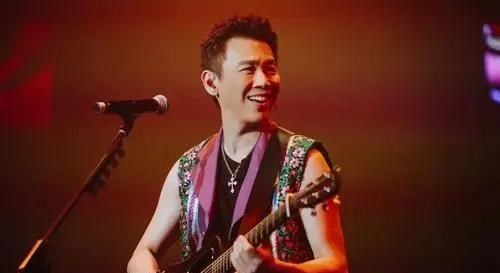 周杰伦|林俊杰正火、周杰伦永远的神？为什么陶喆和王力宏好像“过气”了