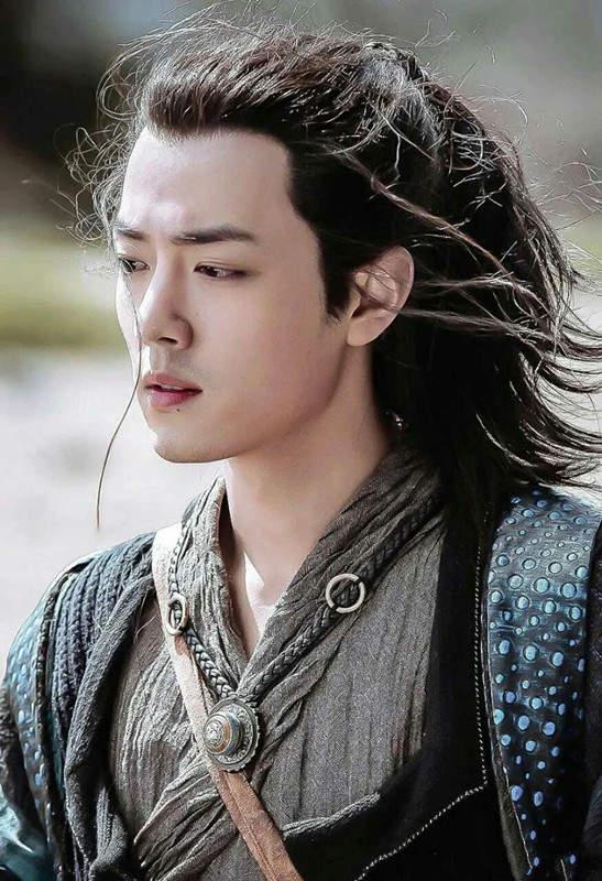 刘德华|12月艺人商业价值：刘德华登顶电影榜，赵丽颖登顶电视剧榜