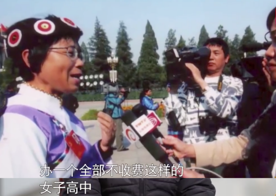 张小斐|她终于官宣：被家暴了，离婚！