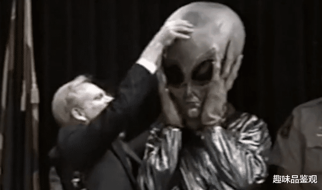 天才发明家 1997年凤凰城出现巨型UFO，宽达1.6公里，目击者达7000人（中）