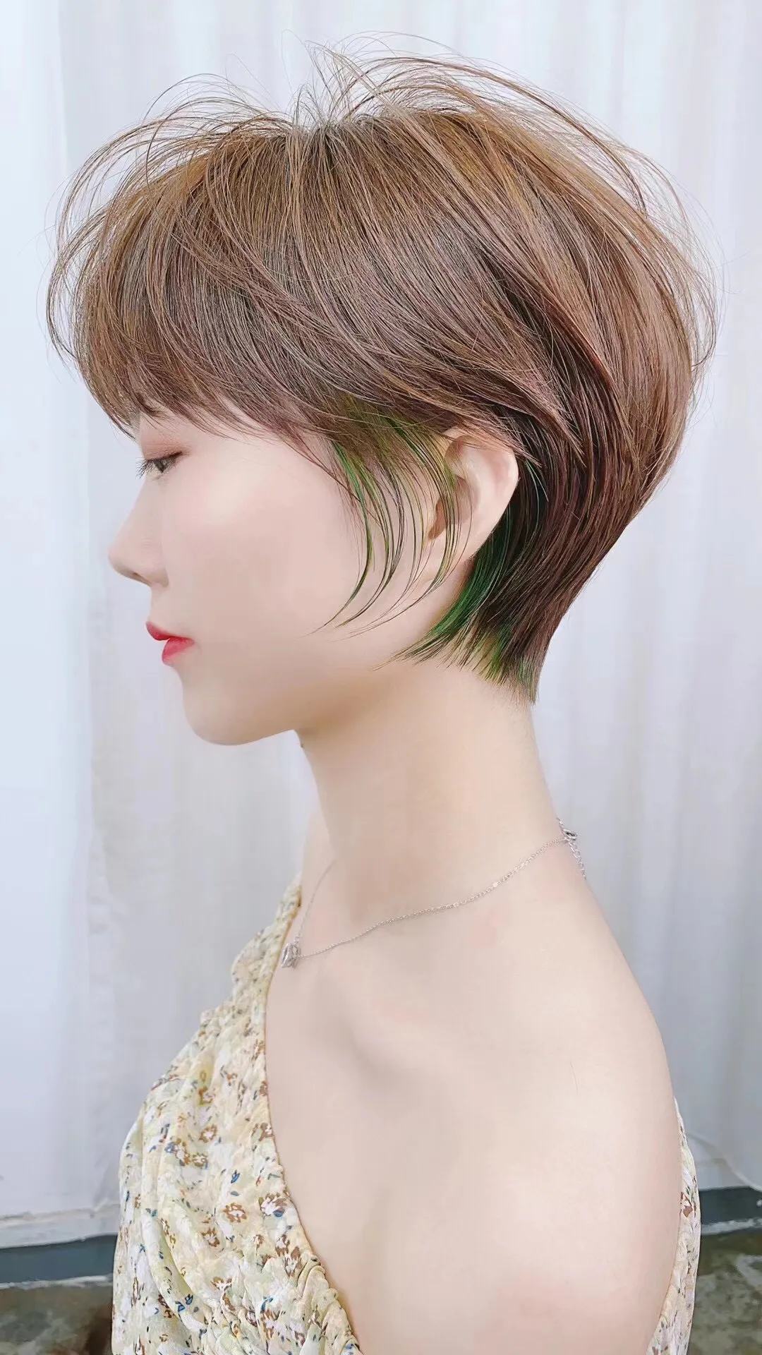 发型|女人不到40岁,前3种发型别尝试,后三种发型值得拥有