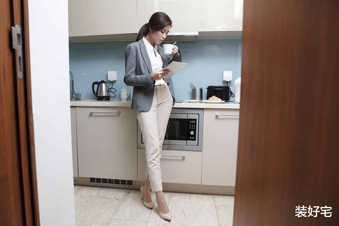 装好宅|房子住了3年多,妹子家里还是干净如初,看看她家的厨房,真羡慕