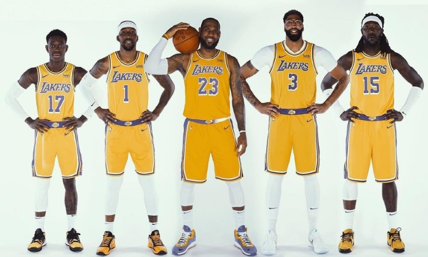 施罗德|施罗德拒绝续约，名嘴苏群连发三个疑问，给出湖人控卫最适合人选