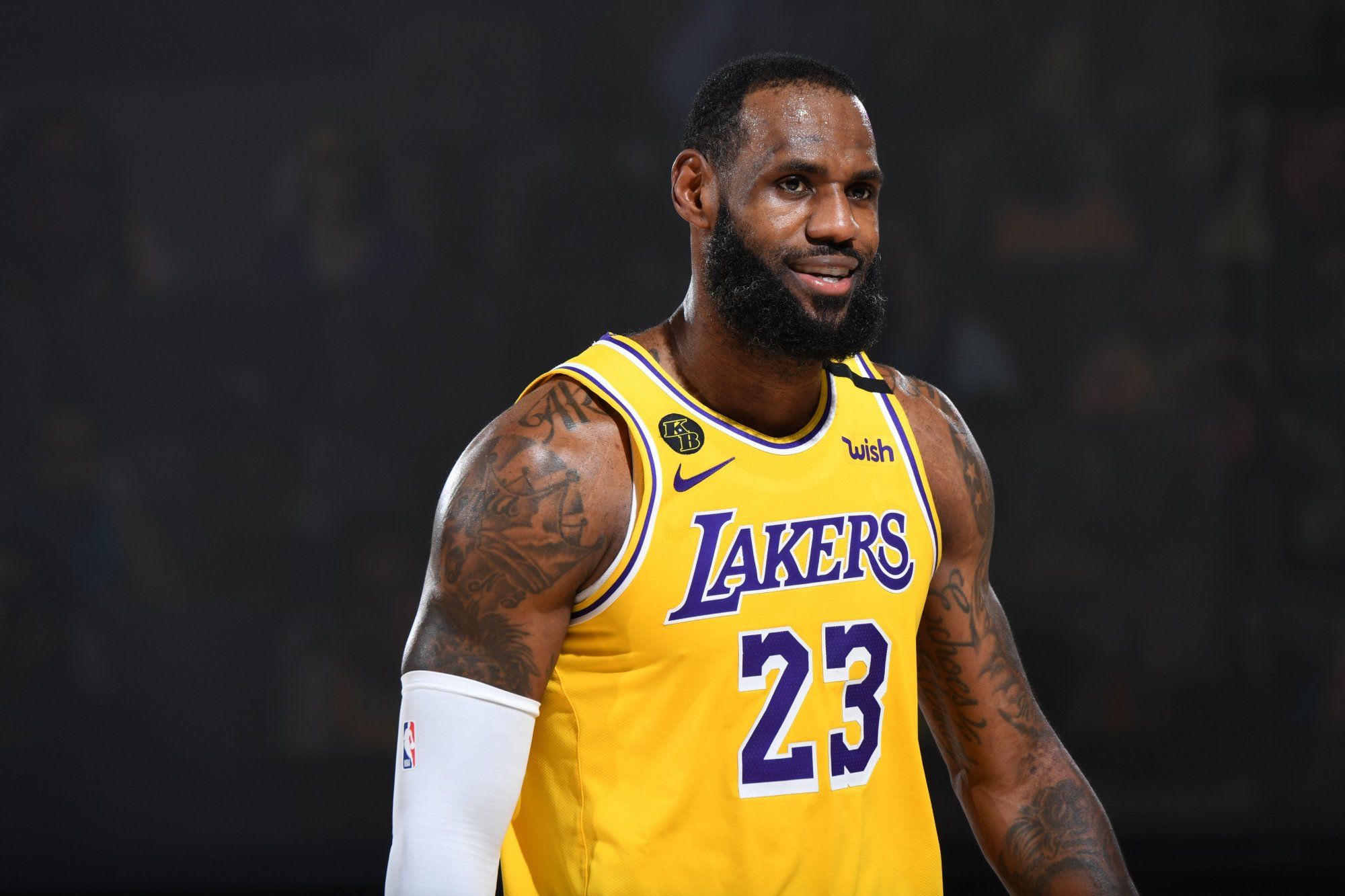 柯洁|湖人：詹姆斯回归时间确定，两硬汉将被交易