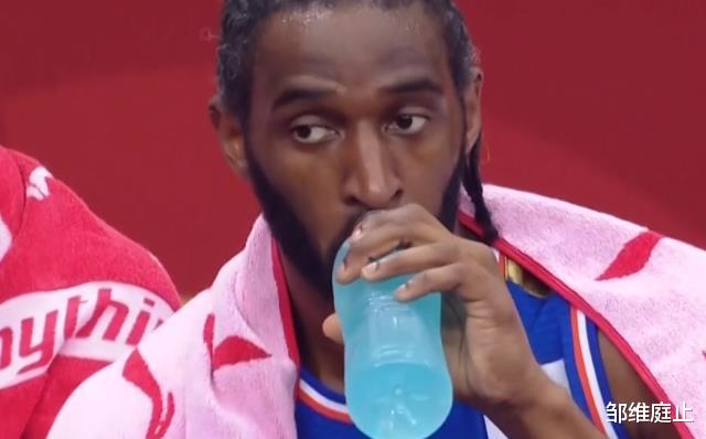 新疆男篮|新疆队不敌山东队！周琦和阿的江是最大的“罪人”！小外可以走了