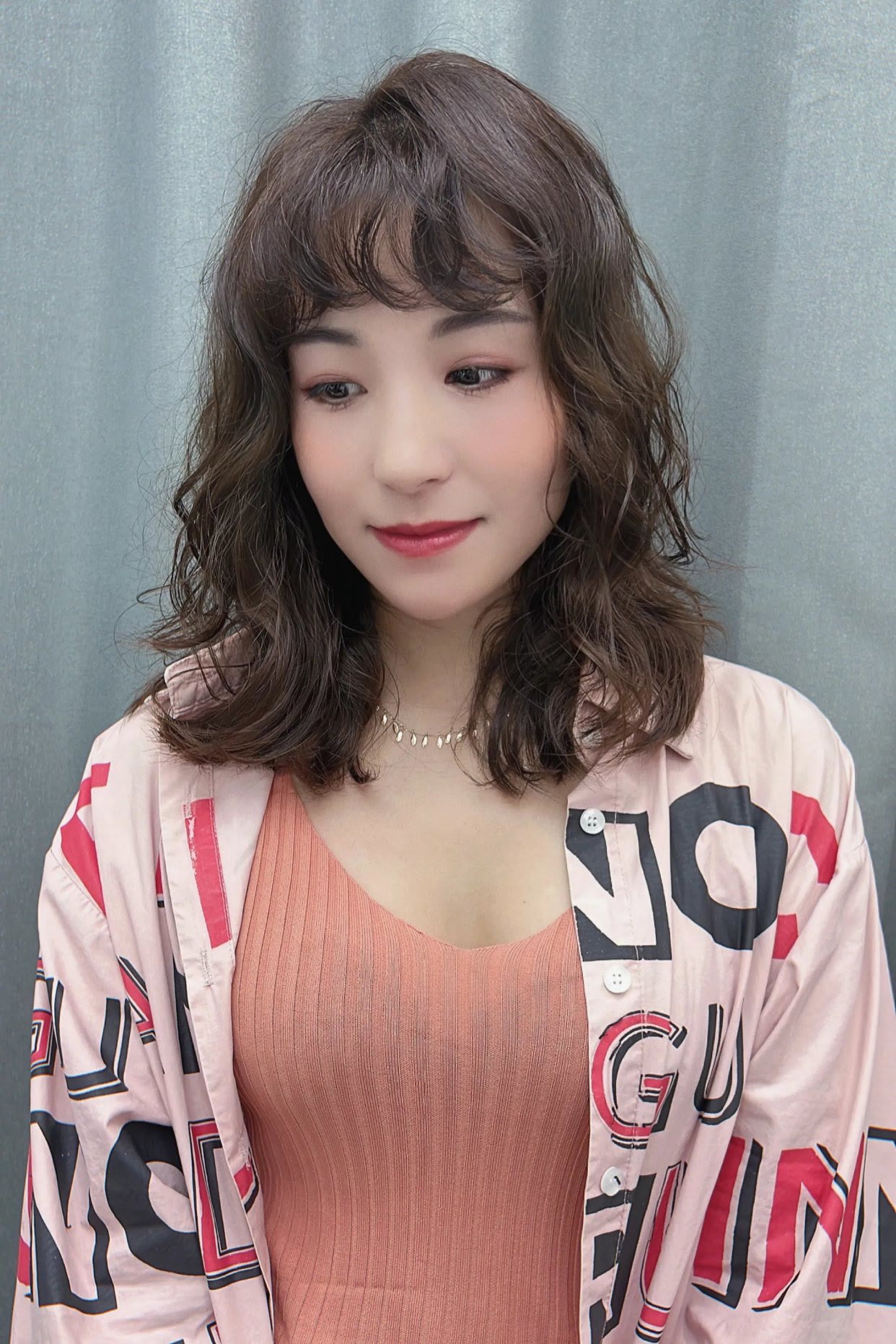 发型 你的发型不够美，烫个卷发大变样，洋气时尚颜值翻倍