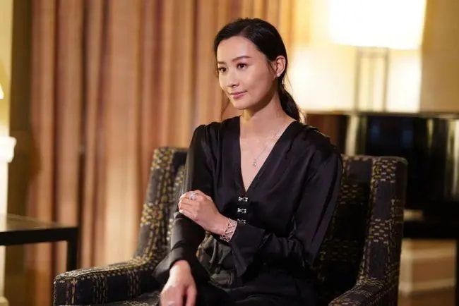 陈法拉|“黑马视后”陈法拉：曾一夜之间失去婚姻事业，如今却活出了自我