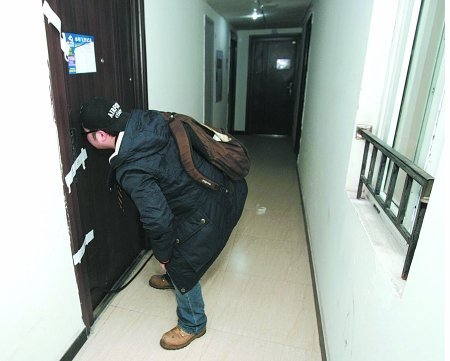 引狼入室 引狼入室！47岁妇女“在家中”遭杀害抢劫：嫌疑人跳楼身亡！