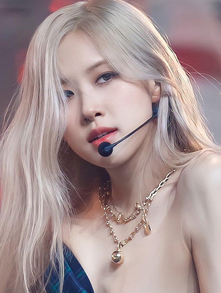 英雄岁月之王牌部队|BLACKPINK不回归利大于弊，不是YG不想赚钱，而是他们太在乎粉墨