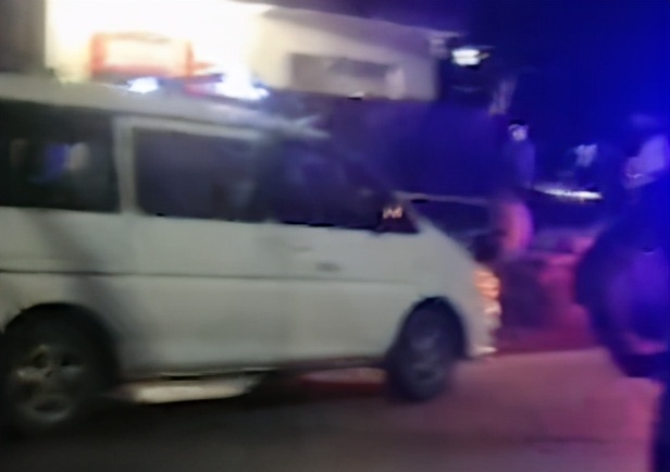 社会热点传播正能量 广西一男子持刀杀害5人，其中有4人为一家4口，嫌疑人被抓时全身是血