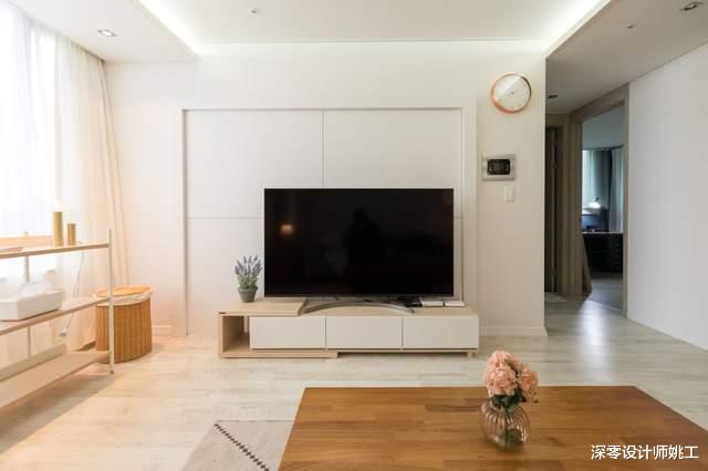 全屋都是大白墙,却没一人说单调,从软装入手翻新,简直像换了房