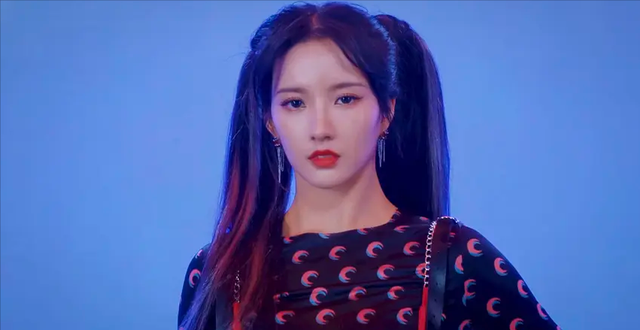 硬糖少女303|硬糖少女双马尾造型：刘些宁脖子粗，王艺瑾显老，赵粤像泫雅