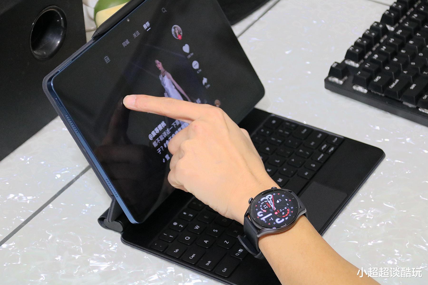 日产GT-R|颜值与实力并存的华米新品，Amazfit 跃我GTR3评测体验