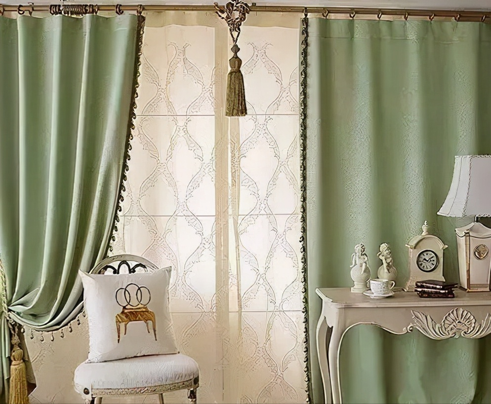 窗帘用明轨还是暗轨好？我家没听劝选错，吃了大亏！