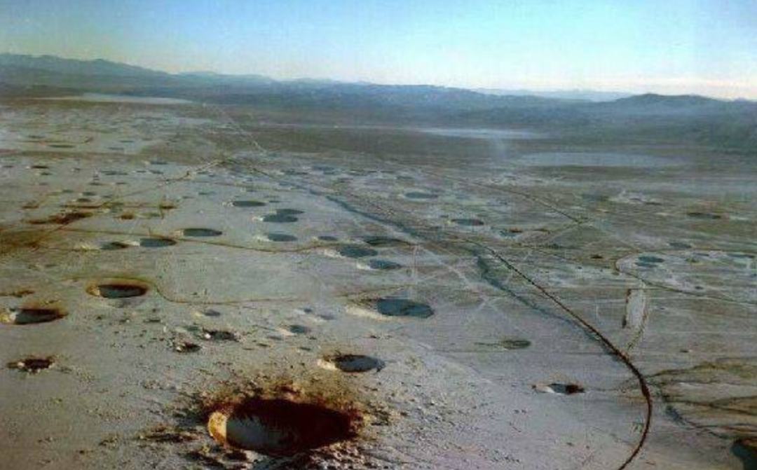 罗布泊|当年被我国核武器轰炸了很多次的罗布泊，如今是什么样子？