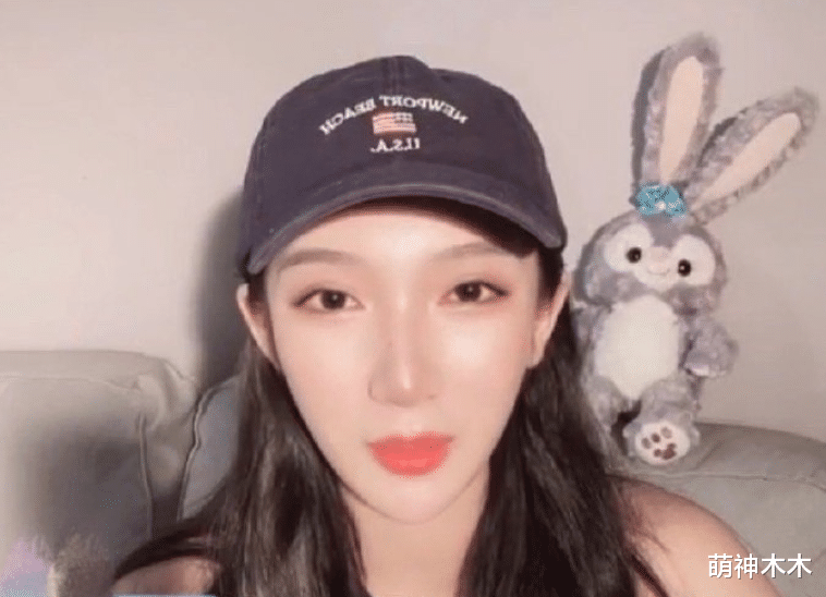 都美竹|都美竹曝和吴亦凡交往细节：过夜时表哥守在屋外，承诺带去见家长