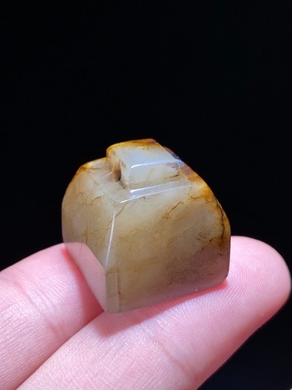 和田玉籽料|汉 和田玉籽料 玉方钮覆斗印