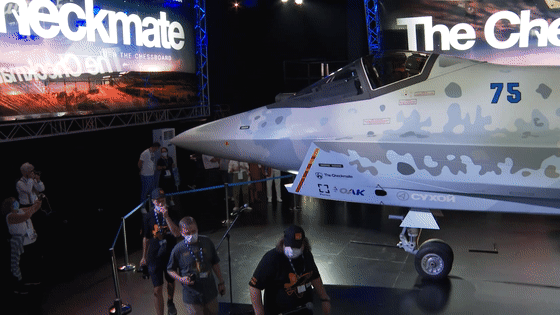 F-35|实拍俄最新五代战机首次海外亮相,阿联酋或第一个采购F35