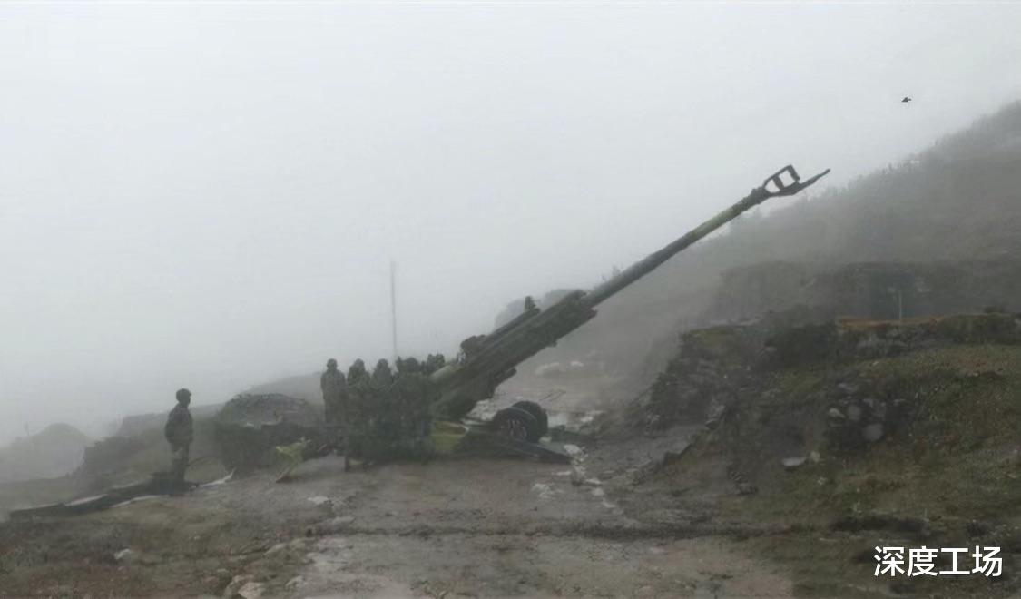 印度|印度边境炮兵为何都竖起炮管？苦练大射角轰击：山体反斜面目标？