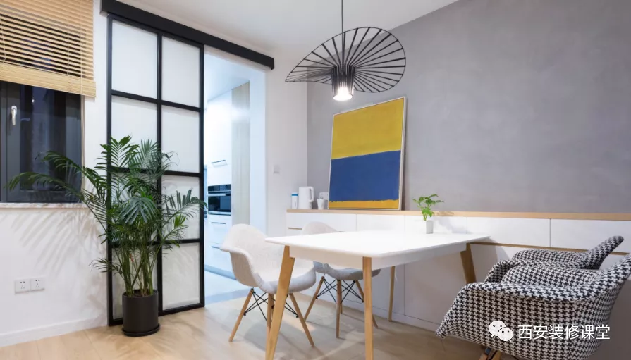 定制餐边柜，不做满墙，留白高级