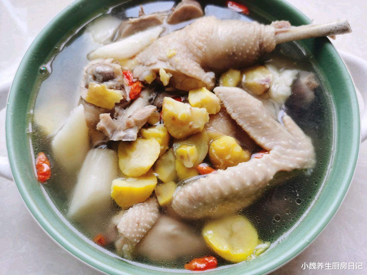 板栗|贫血最怕喝“这汤”，简单炖一炖，气血双补，脸色光泽红润！