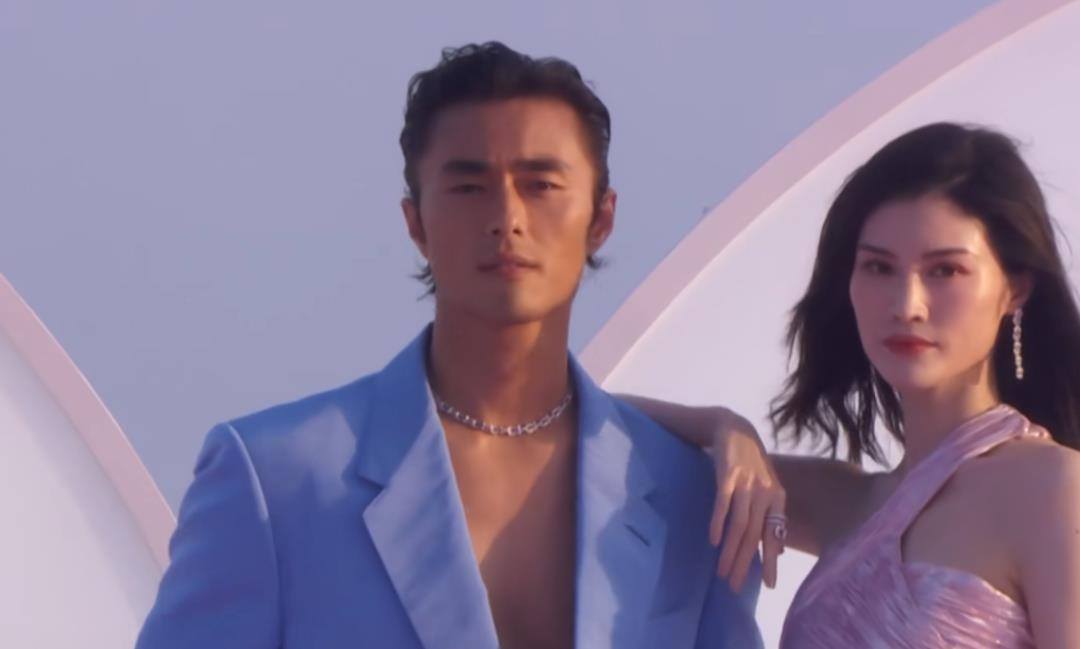 邓伦|男星红毯大赏：张若昀脖子前倾，邓伦大油头，白敬亭鼻头泛油光