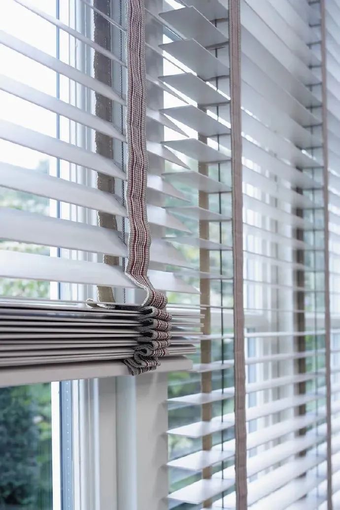 新房窗帘不知如何选？教你6种窗帘搭配方法，让你家客厅颜值增倍