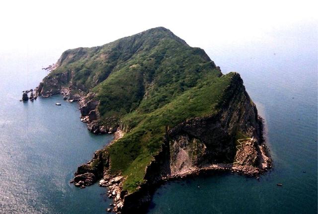 辽宁旅游地质砖家 大连这座小岛只生活着一种动物,还都有毒,却被专家视为“宝岛”