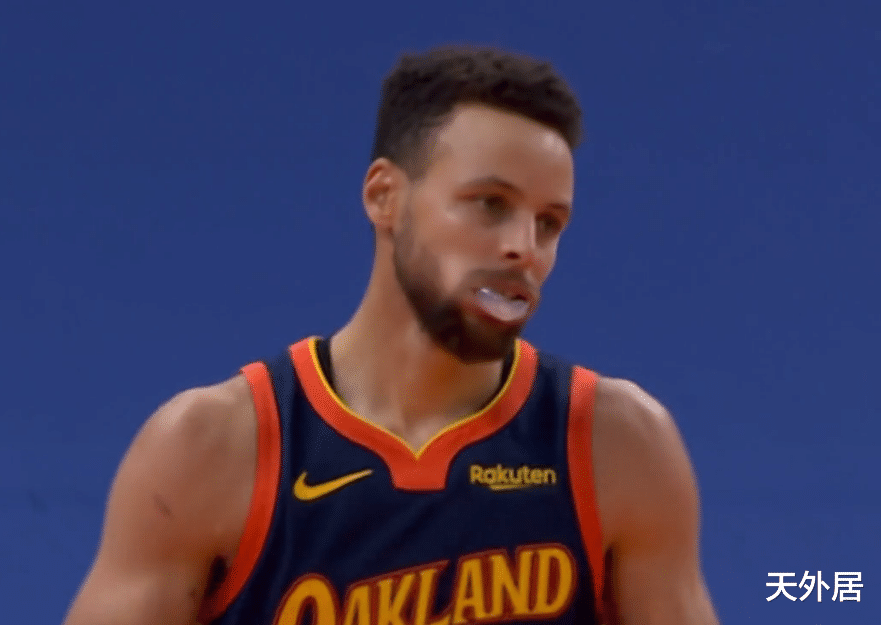 斯蒂芬·庫里|庫里神奇1打4+炸裂38分！里程碑變“里程悲”，缺少幫手真心酸