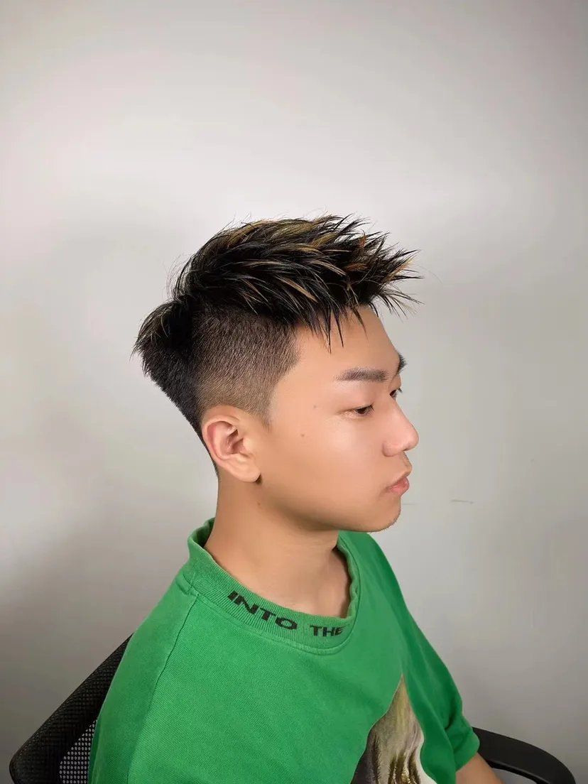 水果 元旦高人气男发10多款,很帅很有型,很多男士都在剪